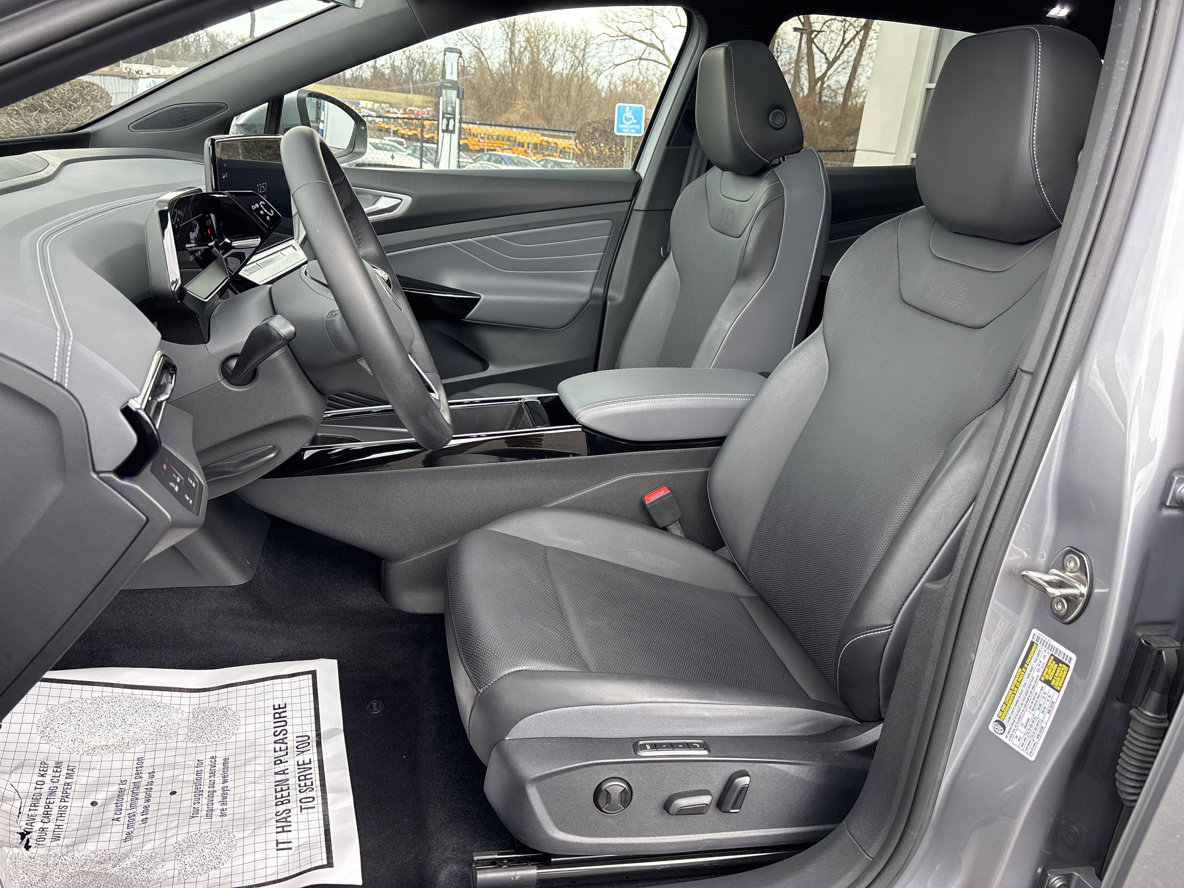 Used 2023 Volkswagen ID.4 S image 18