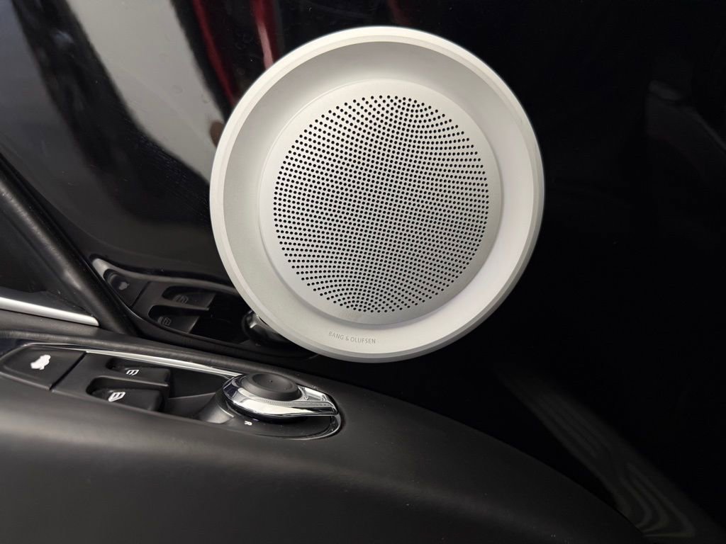 Used 2018 Aston Martin DB11 V12 image 20