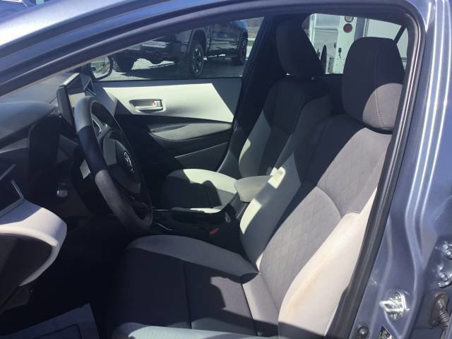 Used 2025 Toyota Corolla LE image 12