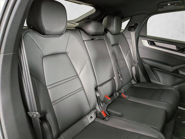 New 2026 Porsche Cayenne Coupe image 23