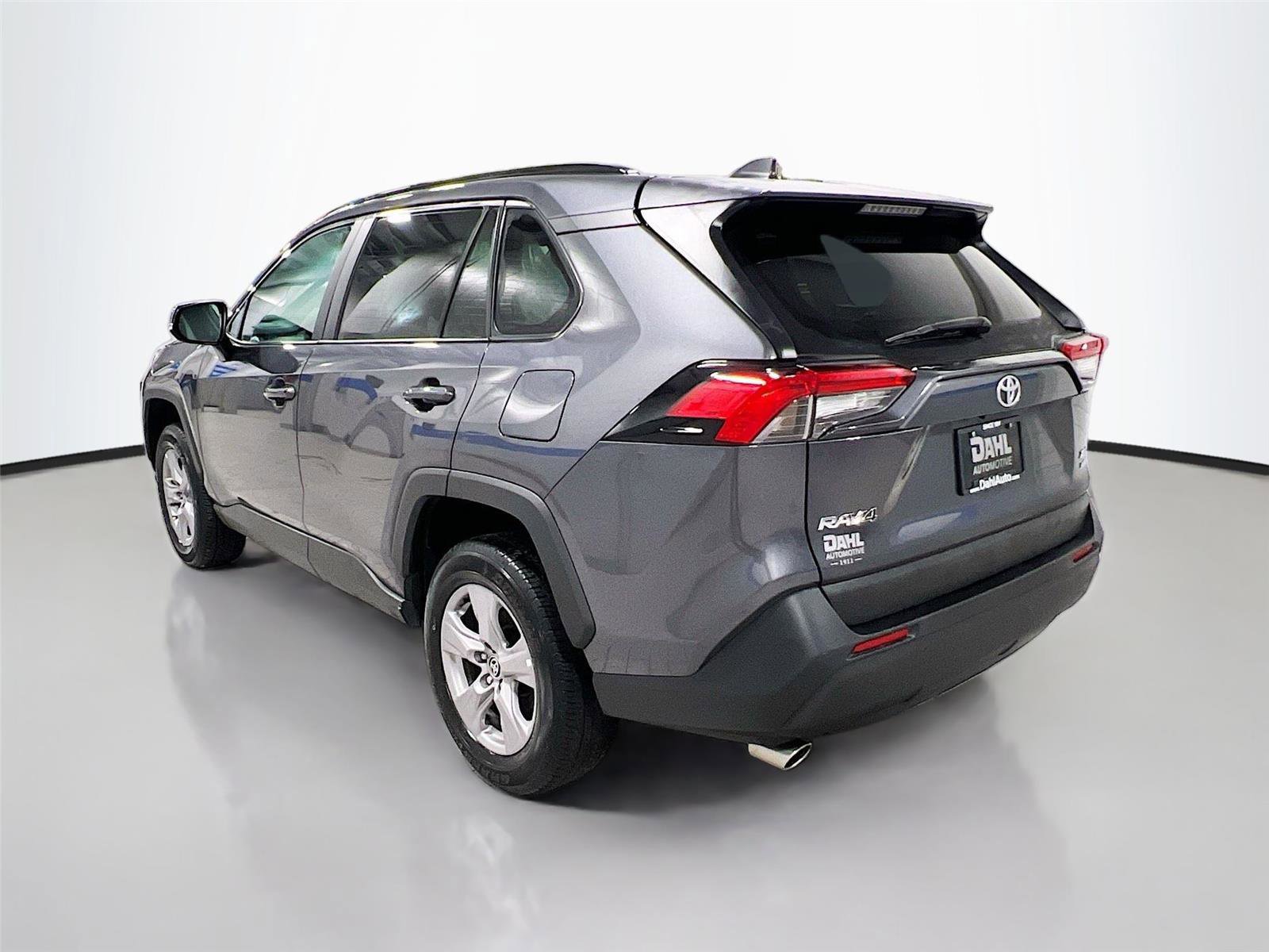 Used 2025 Toyota RAV4 XLE image 32
