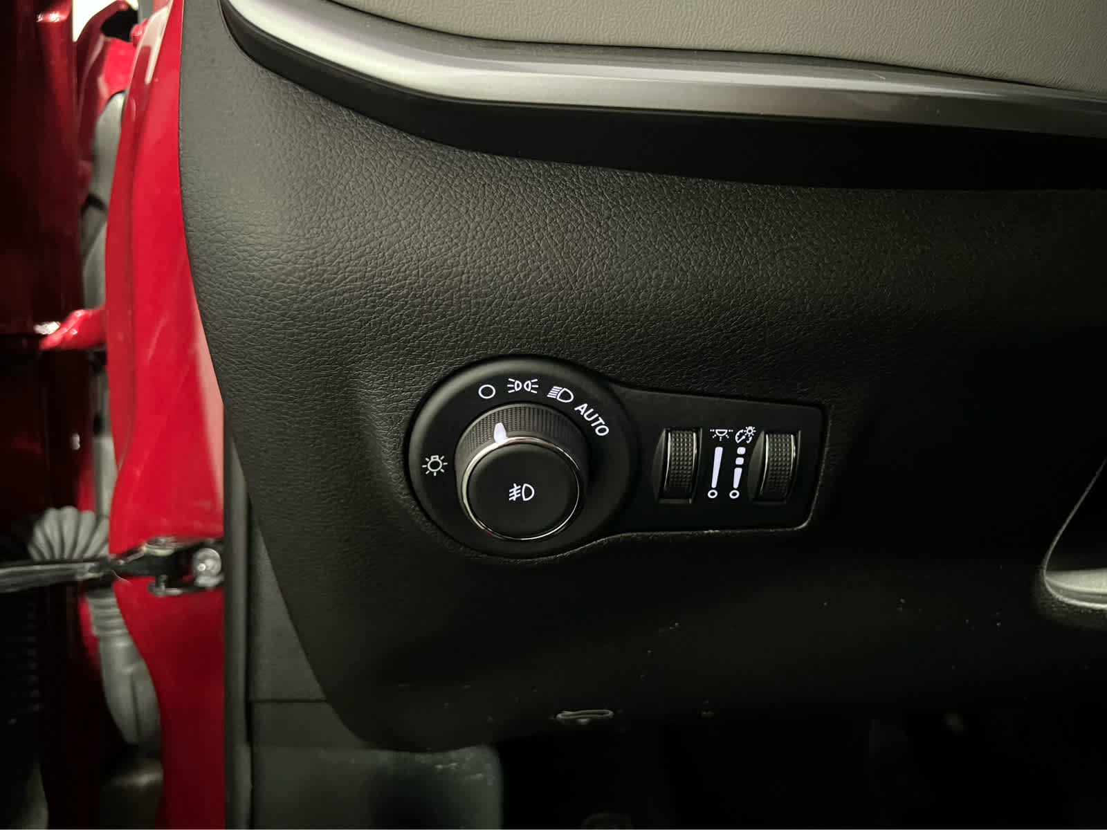 Used 2025 Jeep Compass Limited w/ Sun & Sound Group AWD/4WD image 21