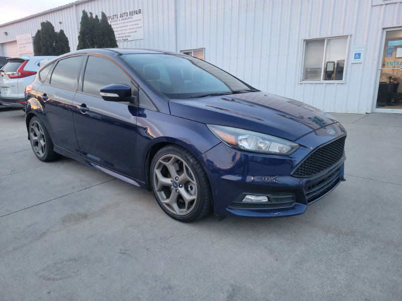 Used 2016 Ford Focus ST image 1