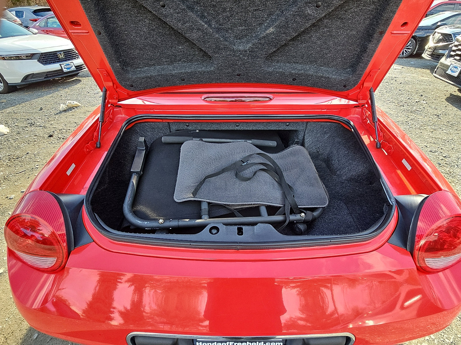 Used 2002 Ford Thunderbird image 29