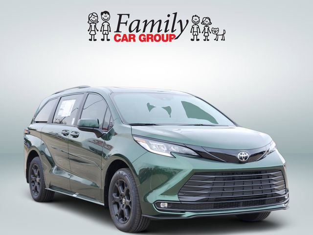 New 2026 Toyota Sienna XLE Woodland Edition video 2