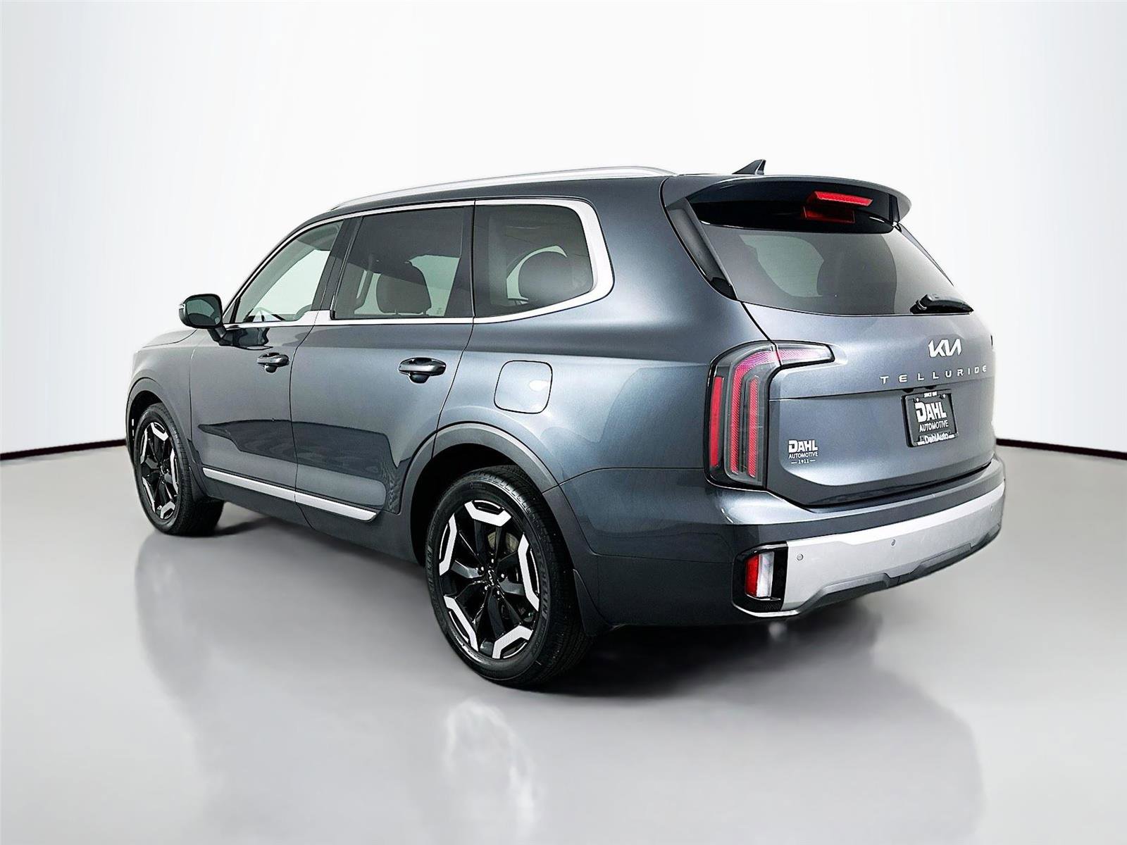 Used 2023 Kia Telluride EX AWD/4WD image 10