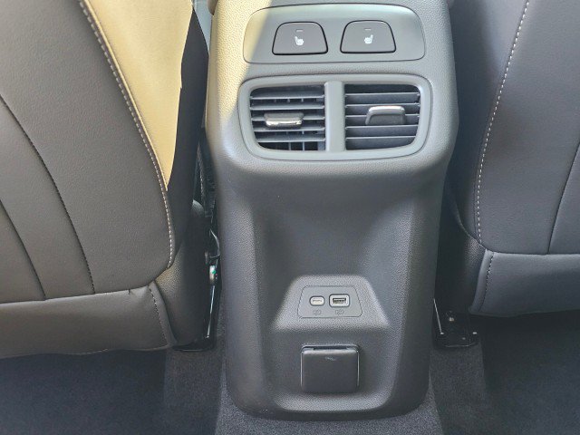 Used 2023 Buick Envision Avenir AWD/4WD image 24