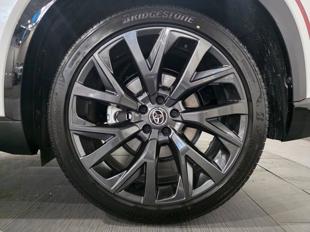 Used 2025 Toyota Crown Signia w/ Advanced Technology Package AWD/4WD image 24