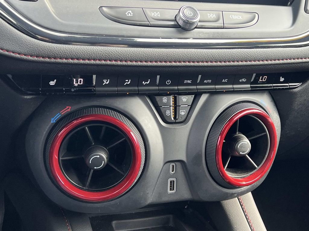 Used 2023 Chevrolet Blazer RS FWD image 19