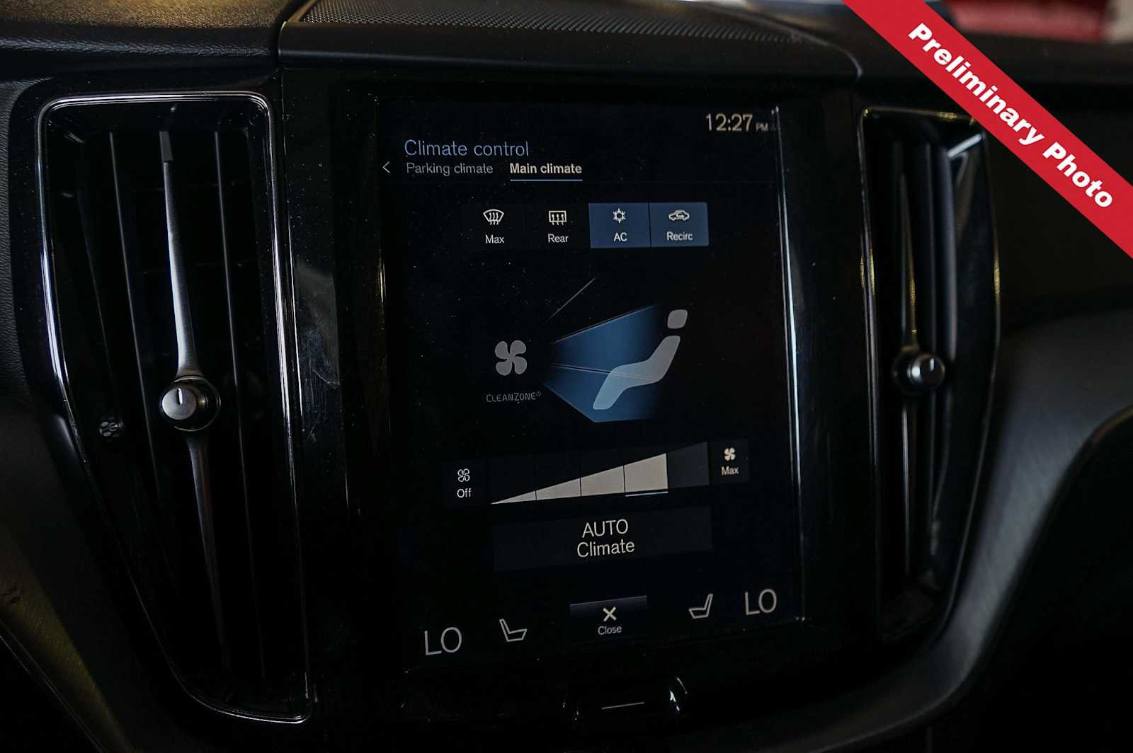 Used 2018 Volvo XC60 T5 Momentum w/ Vision Package AWD/4WD image 20