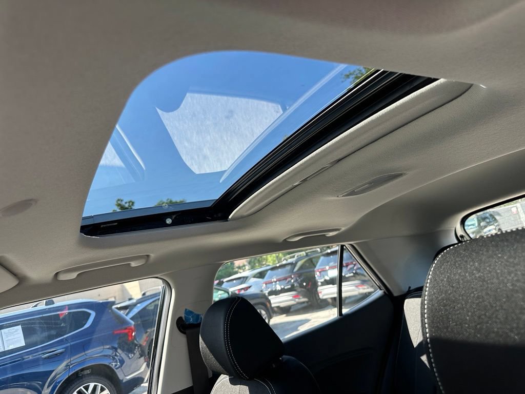 New 2026 Hyundai Venue SEL FWD image 15