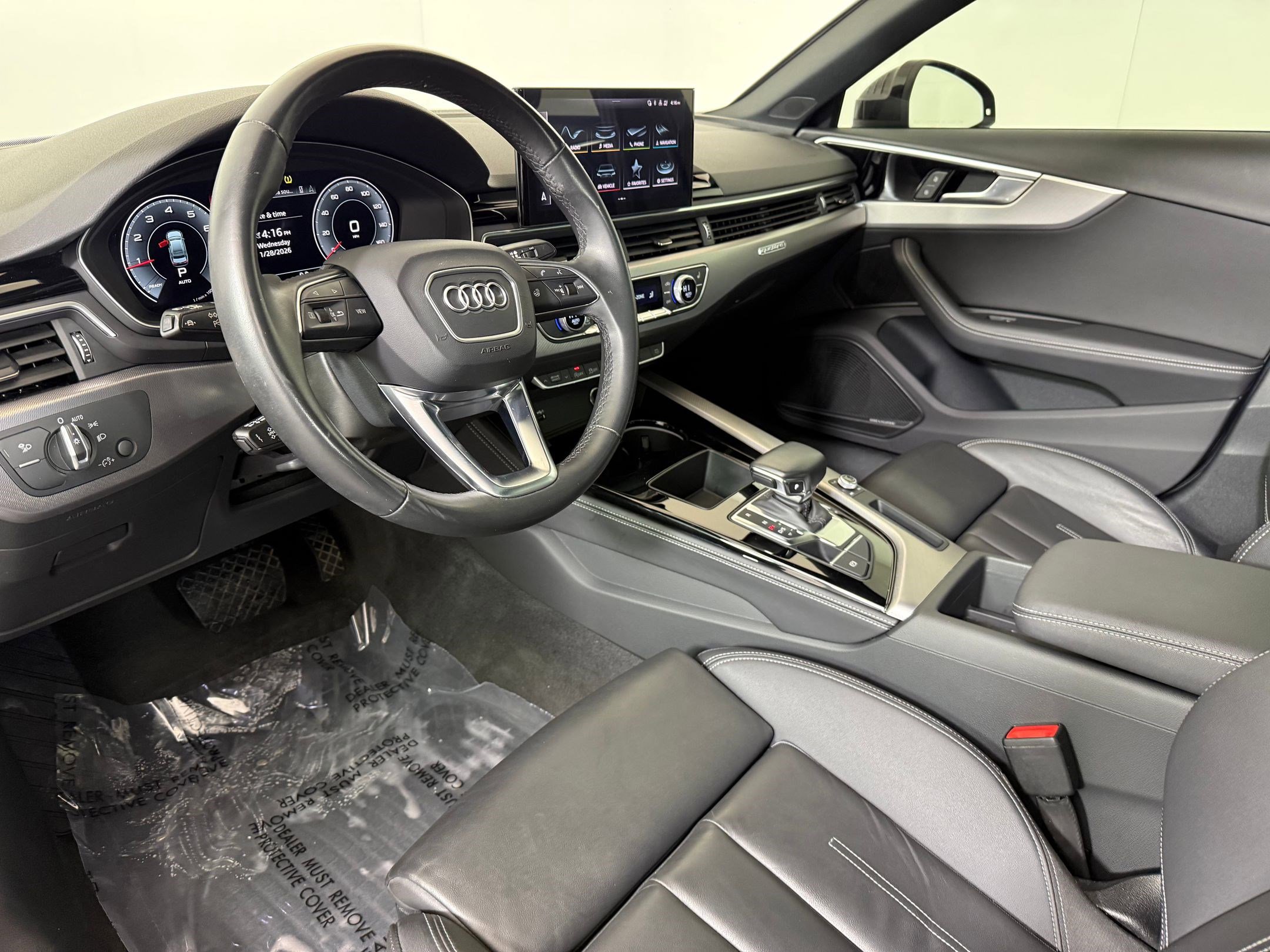 Used 2023 Audi A4 2.0T Premium Plus w/ Premium Plus Package image 4