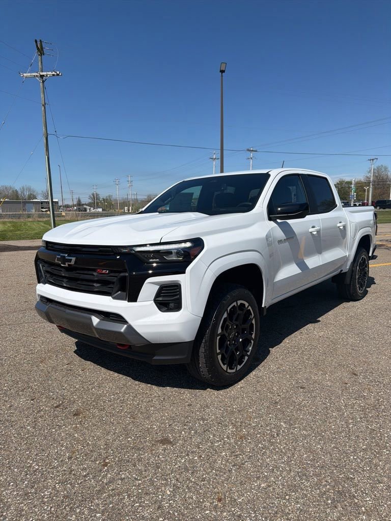 New 2026 Chevrolet Colorado Z71 w/ Z71 Convenience Package 2 AWD/4WD image 1