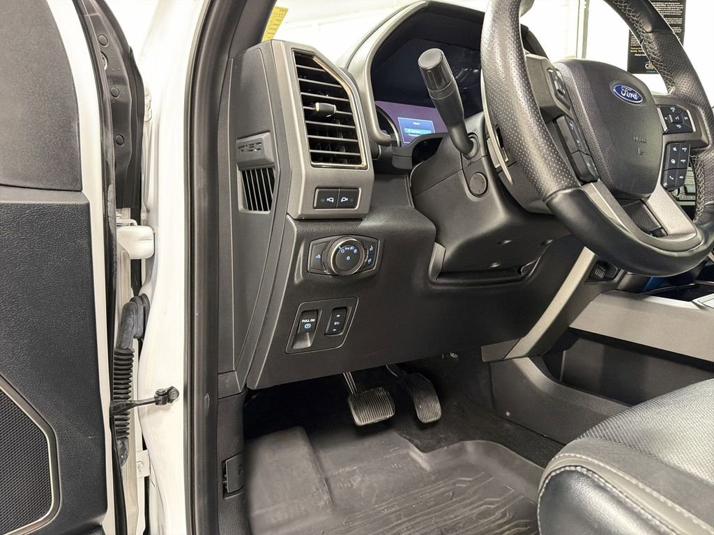 Used 2019 Ford F150 Raptor w/ Equipment Group 802A Luxury AWD/4WD image 18