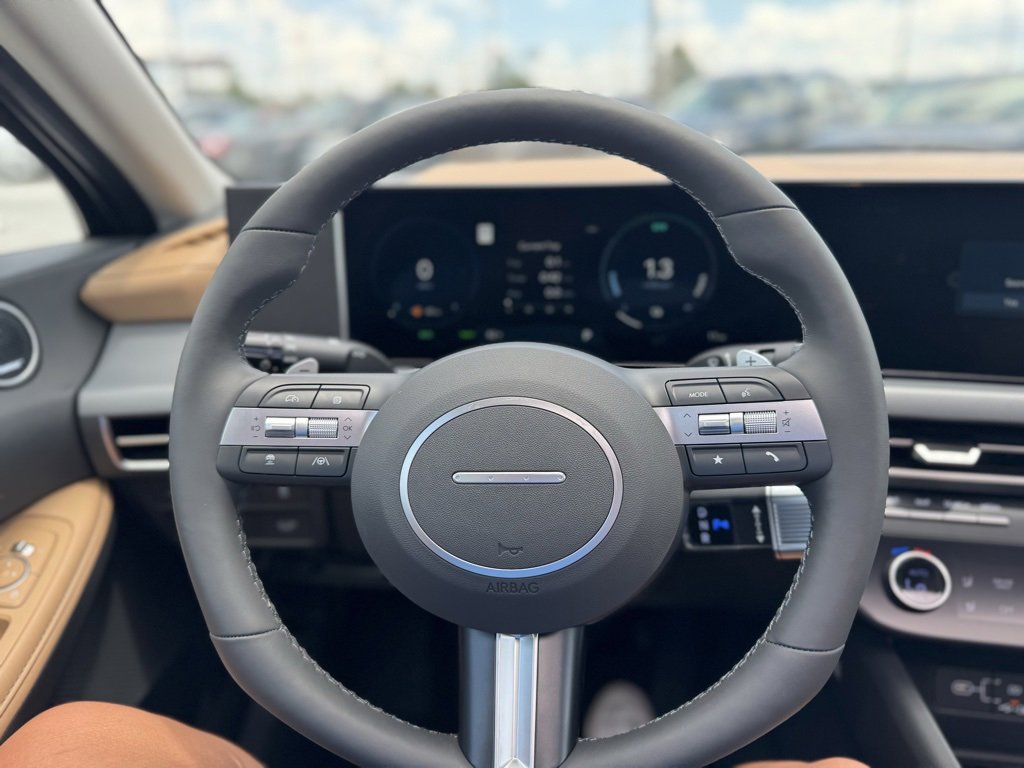 New 2025 Hyundai Sonata Limited image 22