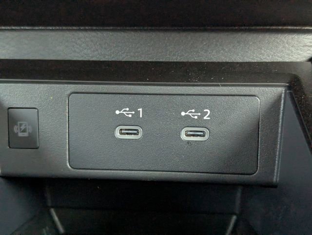 New 2026 Nissan Kicks SR image 21