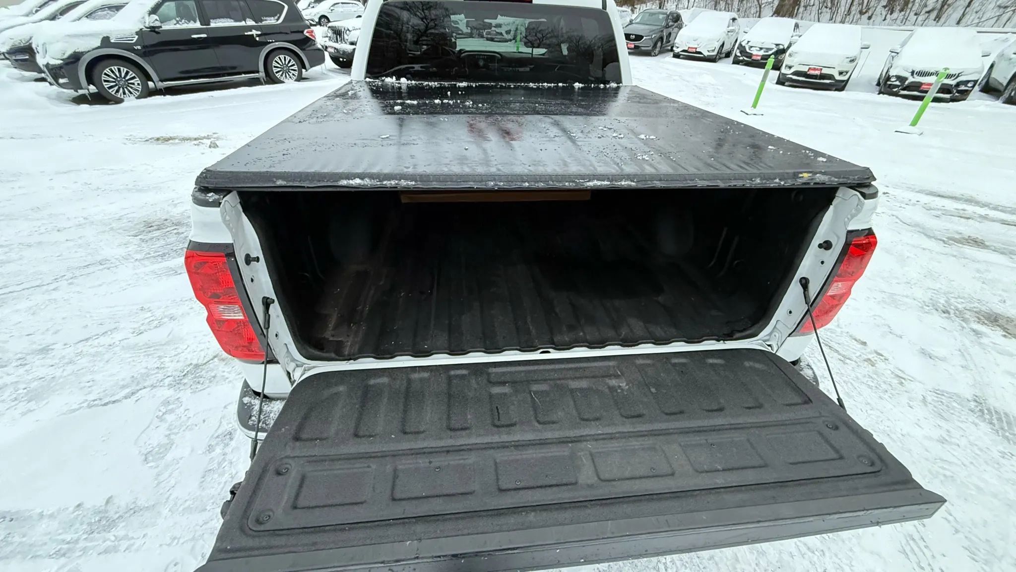 Used 2018 Chevrolet Silverado 1500 LT w/ LT Eassist Package image 28