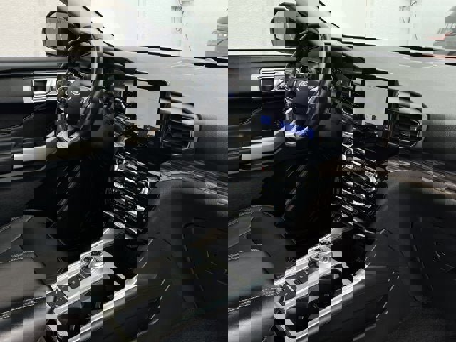 Used 2021 Ford Explorer Limited w/ Equipment Group 301A image 20