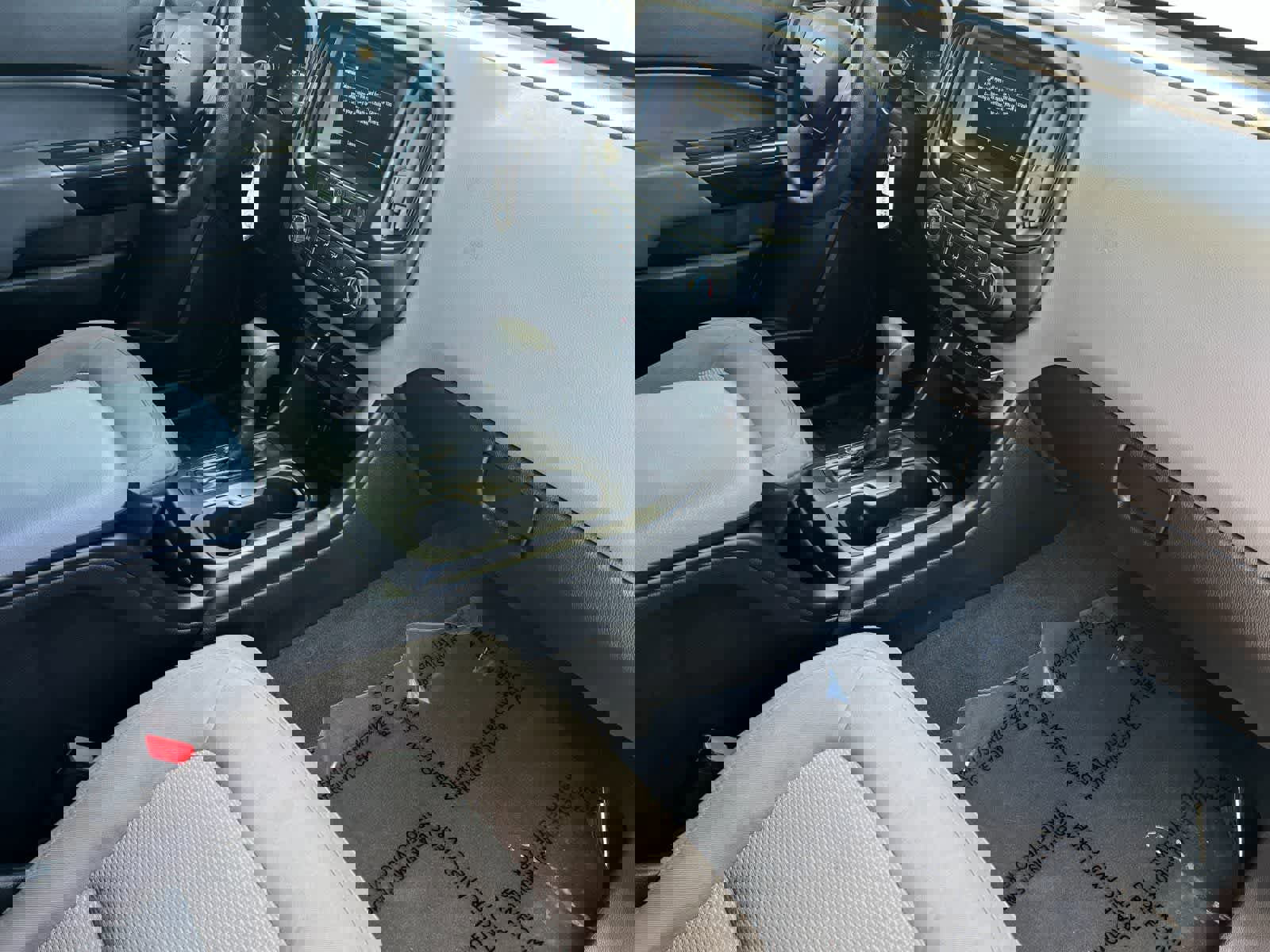 Used 2019 Chevrolet Colorado W/T RWD image 16