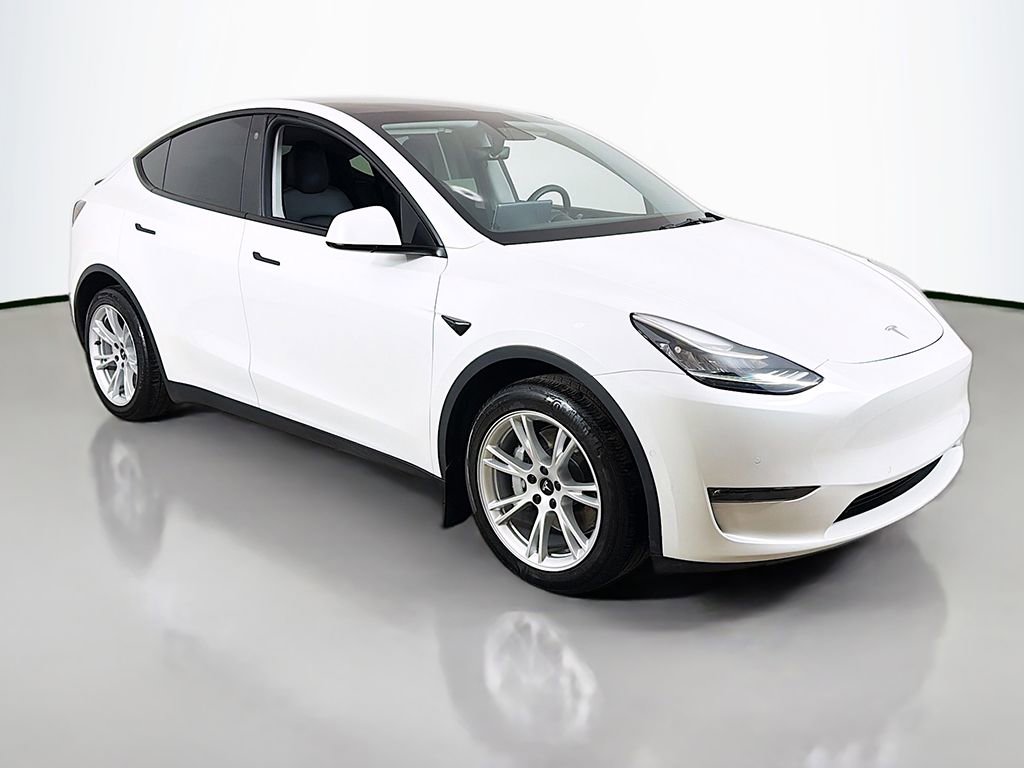 Used 2021 Tesla Model Y Long Range image 2
