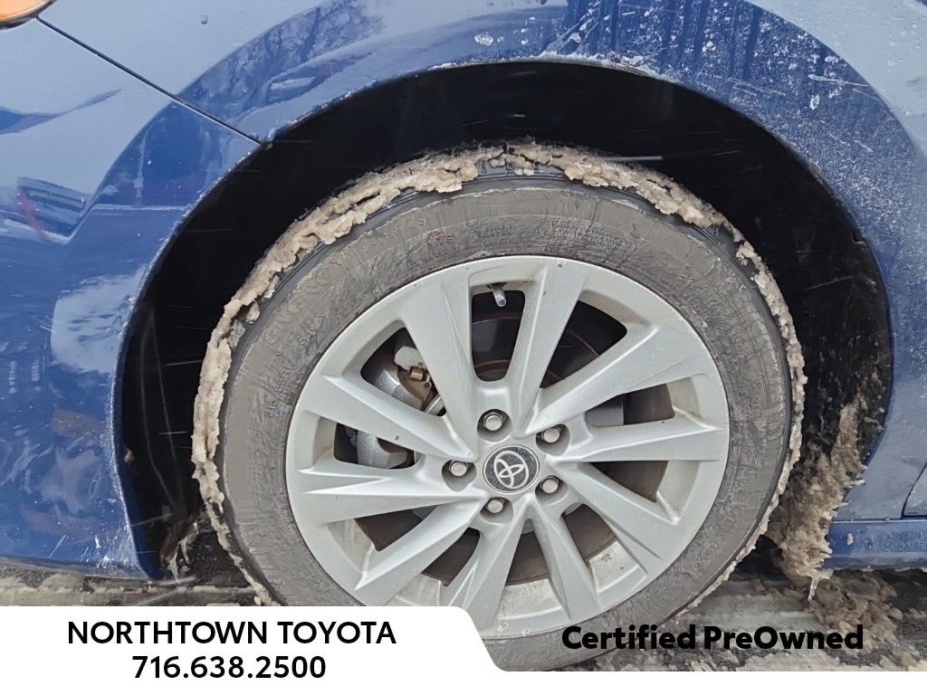 Used 2023 Toyota Camry LE image 12