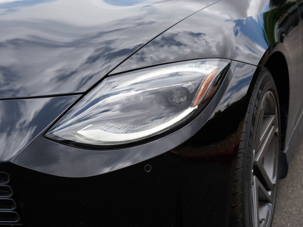Used 2024 Nissan Z Sport w/ Floor Mat Package RWD image 4