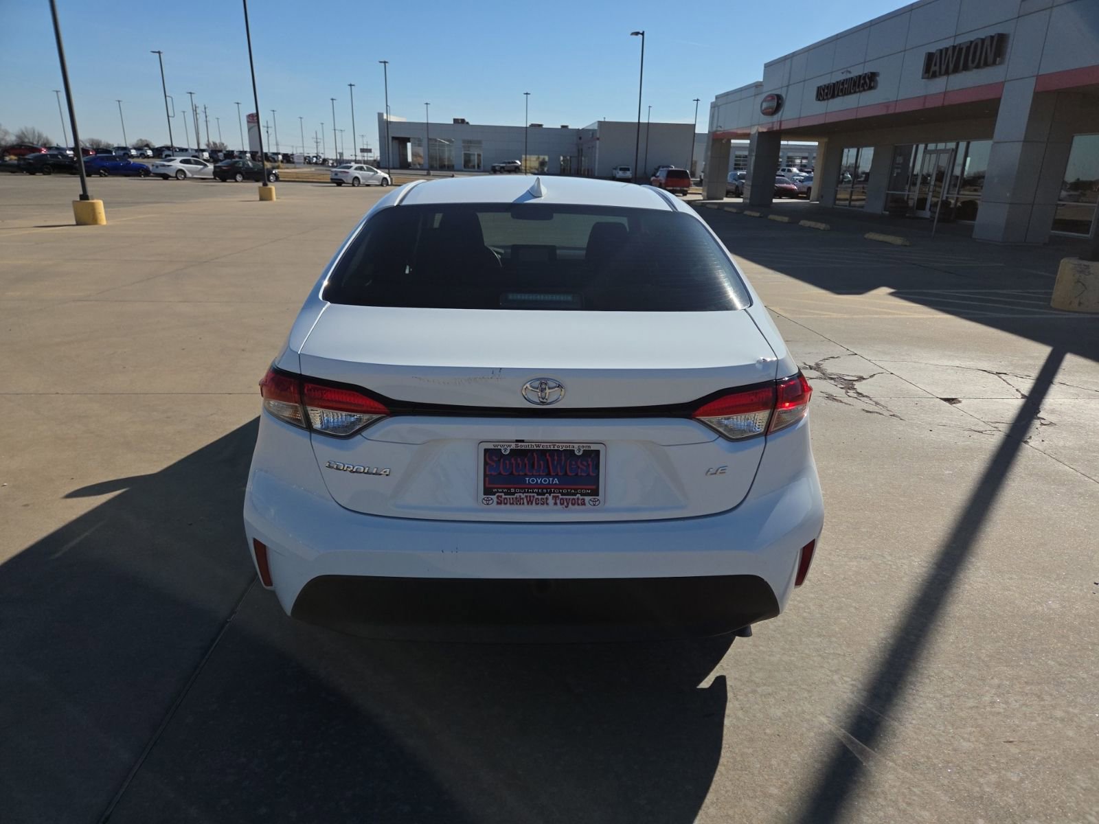 Used 2024 Toyota Corolla LE image 6