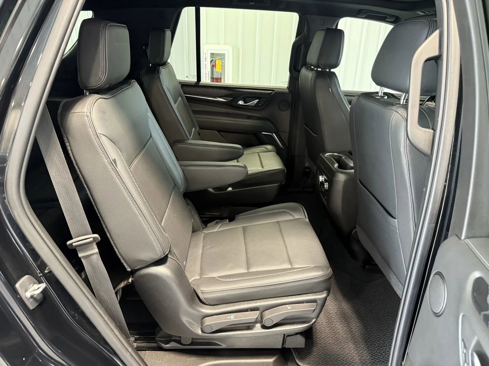 Used 2021 GMC Yukon Denali image 27