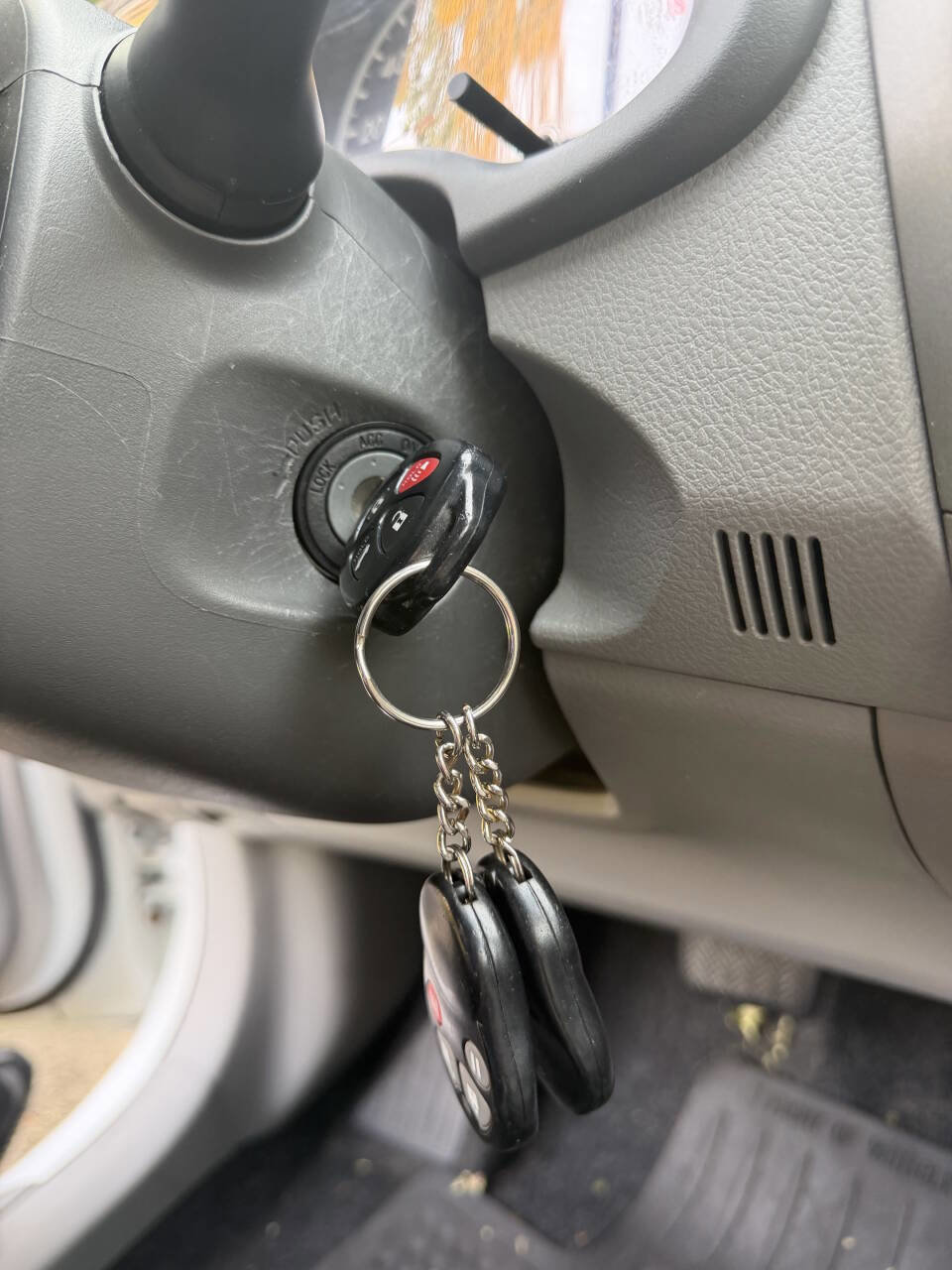 Used 2010 Toyota Corolla LE image 25