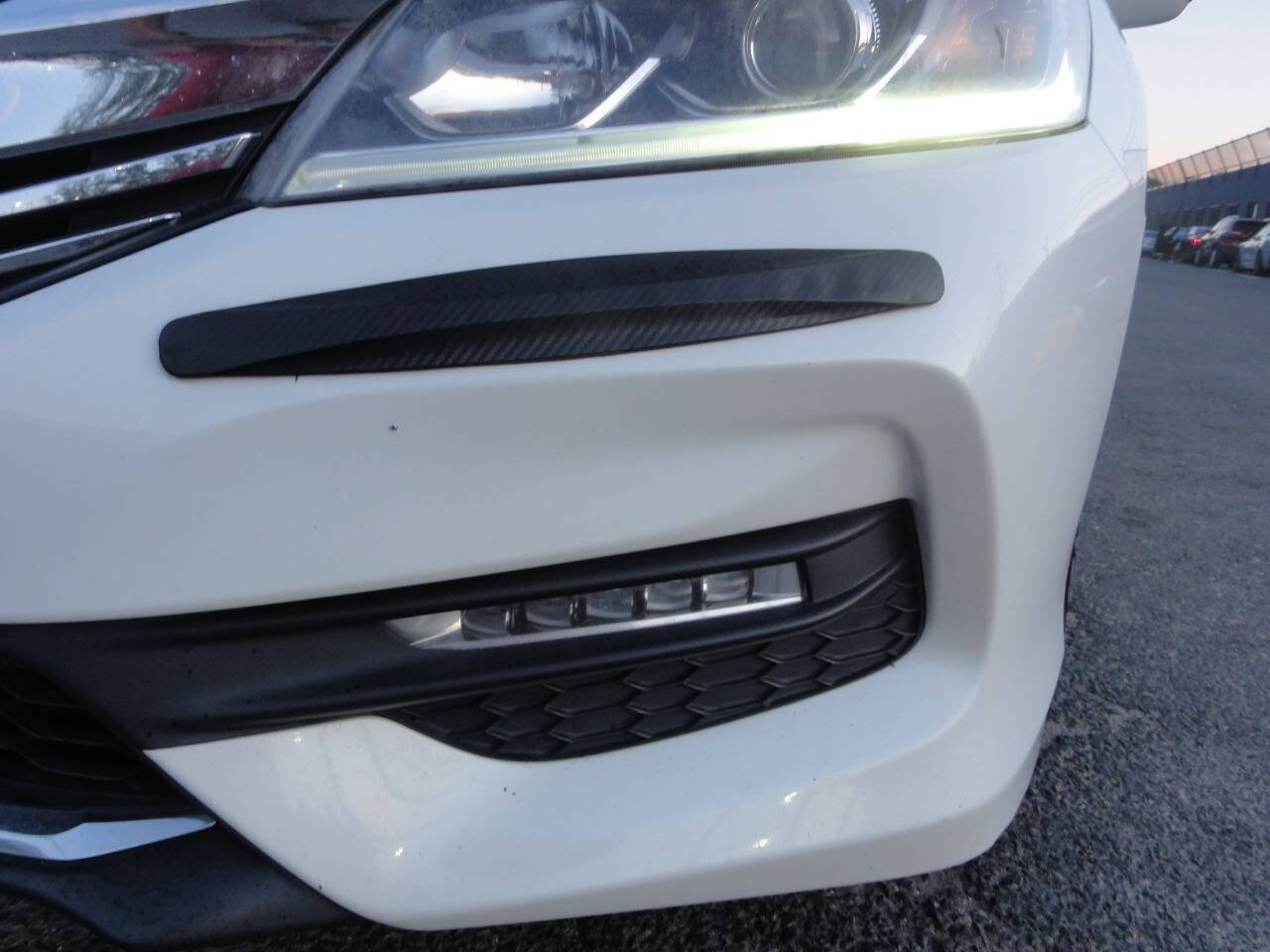 Used 2017 Honda Accord EX-L image 37