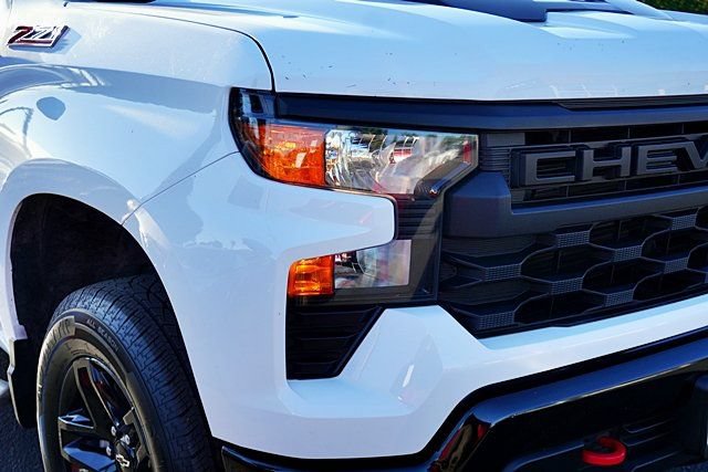 Used 2024 Chevrolet Silverado 1500 Custom Trail Boss AWD/4WD image 11