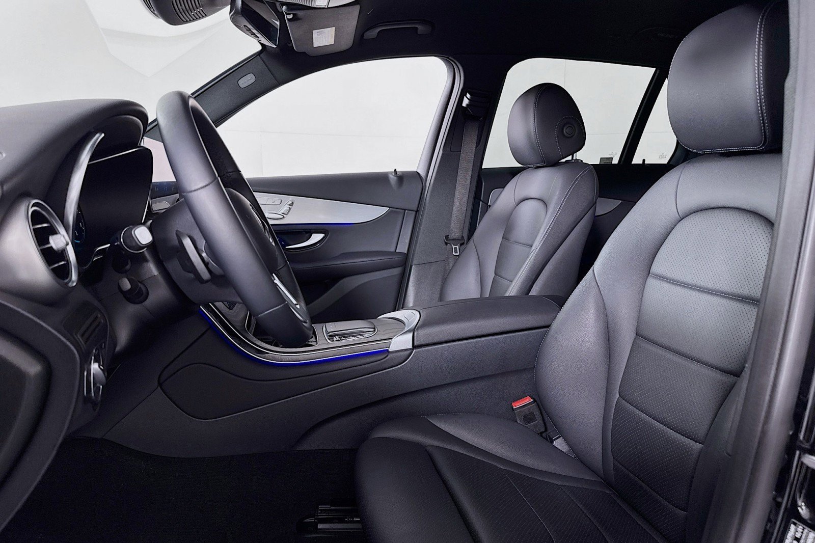 Certified 2022 Mercedes-Benz GLC 300 image 17