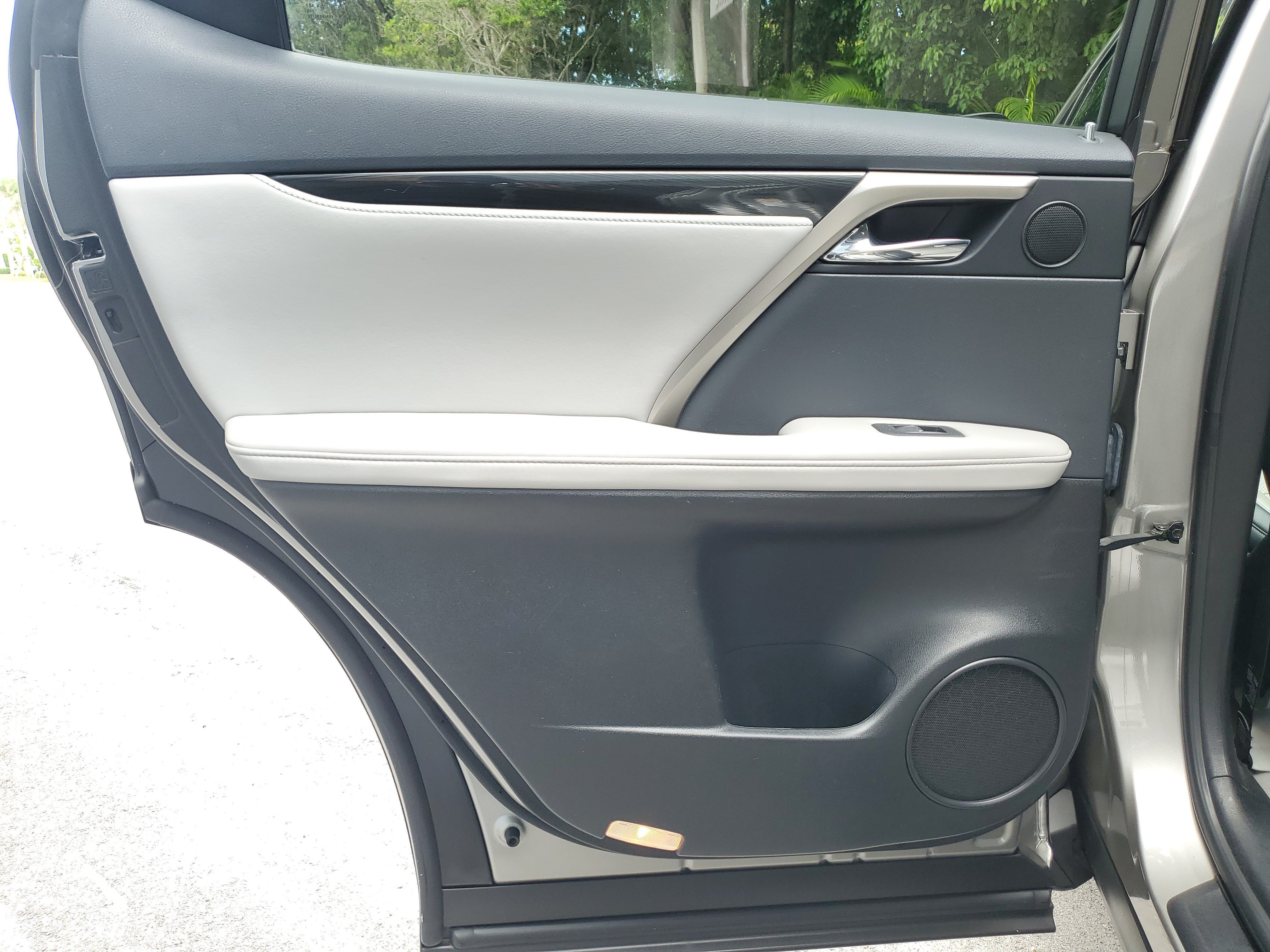Used 2019 Lexus RX 350 FWD w/ Accessory Package image 17
