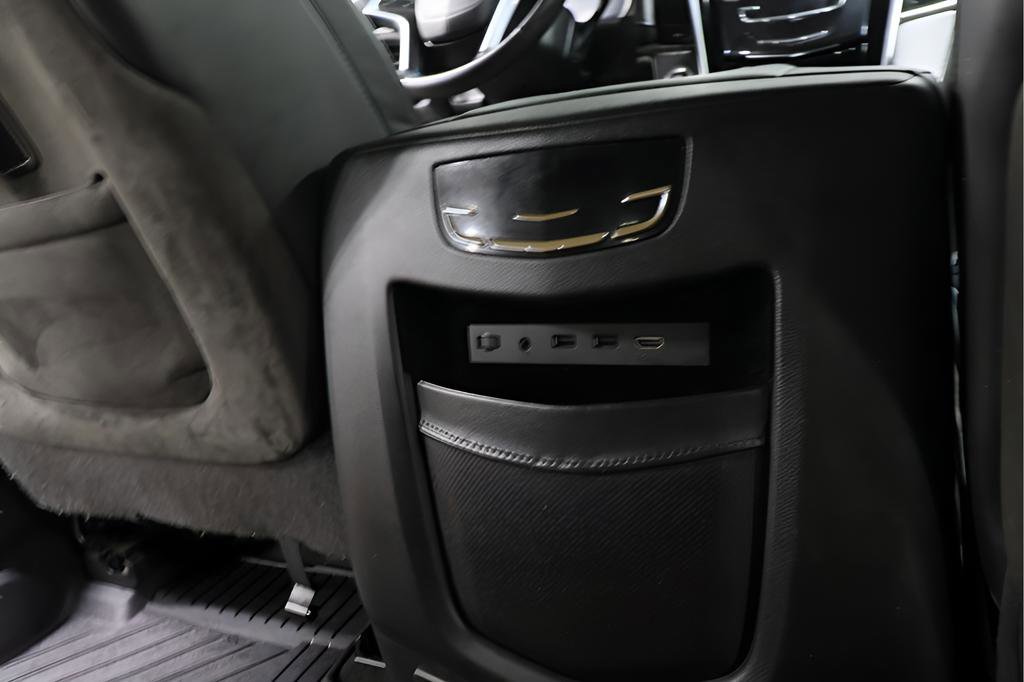 Used 2020 Cadillac Escalade Platinum image 33