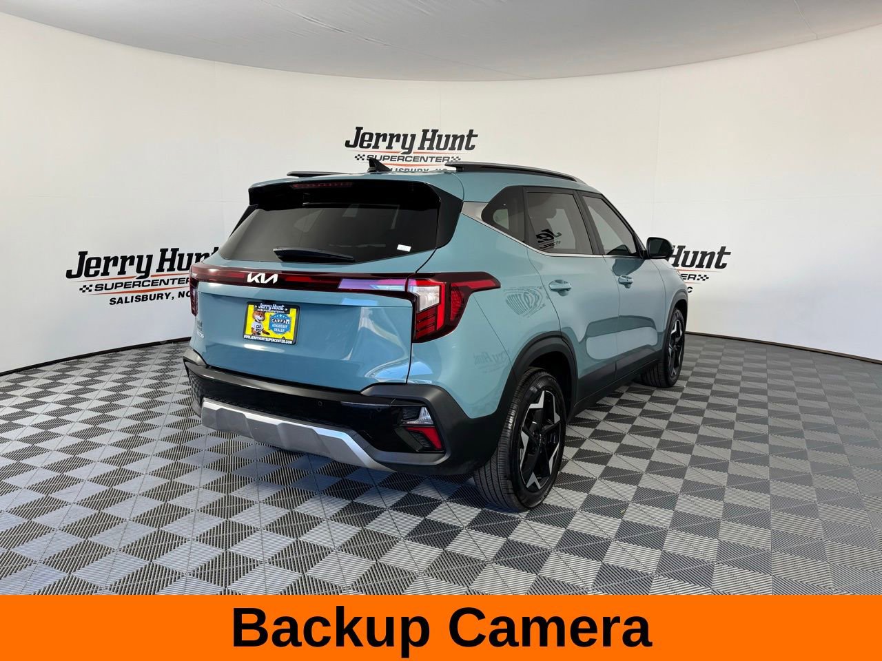 Used 2025 Kia Seltos EX image 9