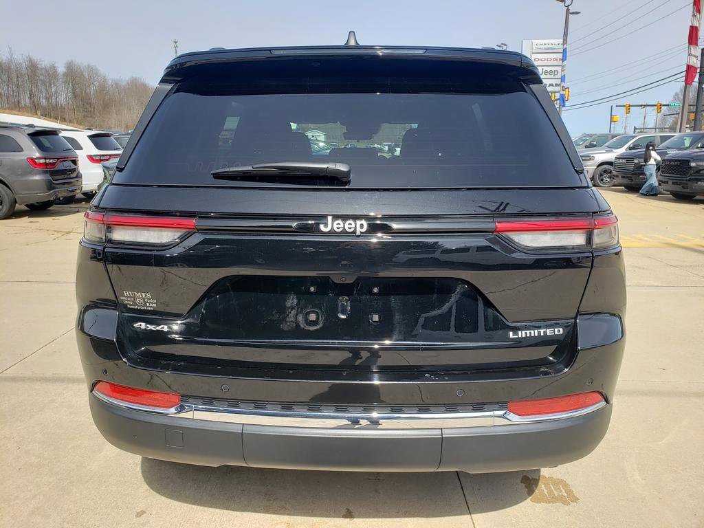 New 2025 Jeep Grand Cherokee Limited image 4