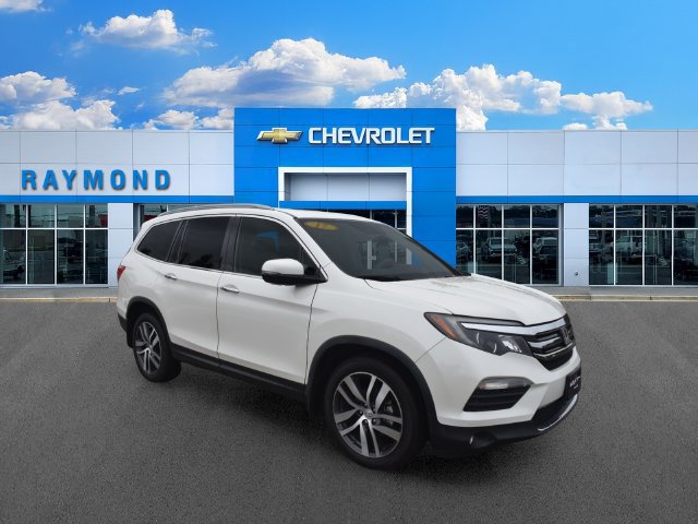 Used 2017 Honda Pilot Elite image 1