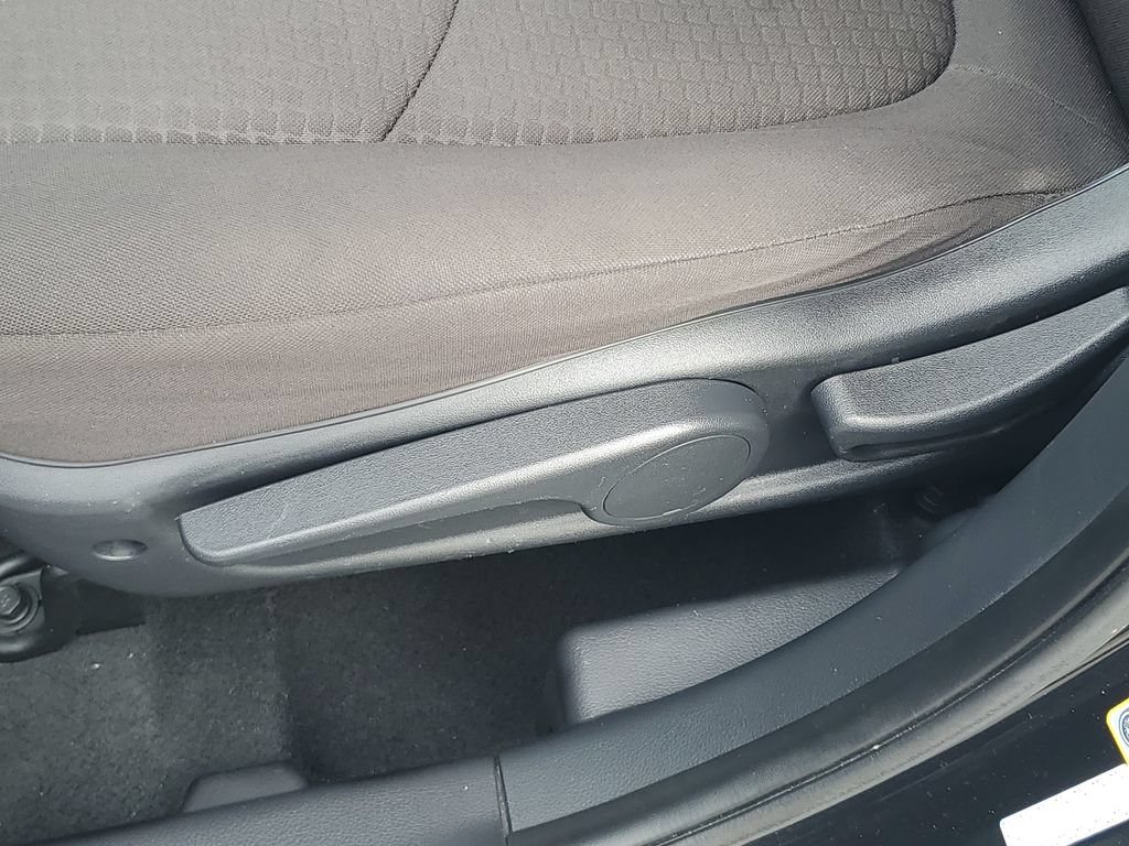 Used 2012 Kia Soul FWD image 16