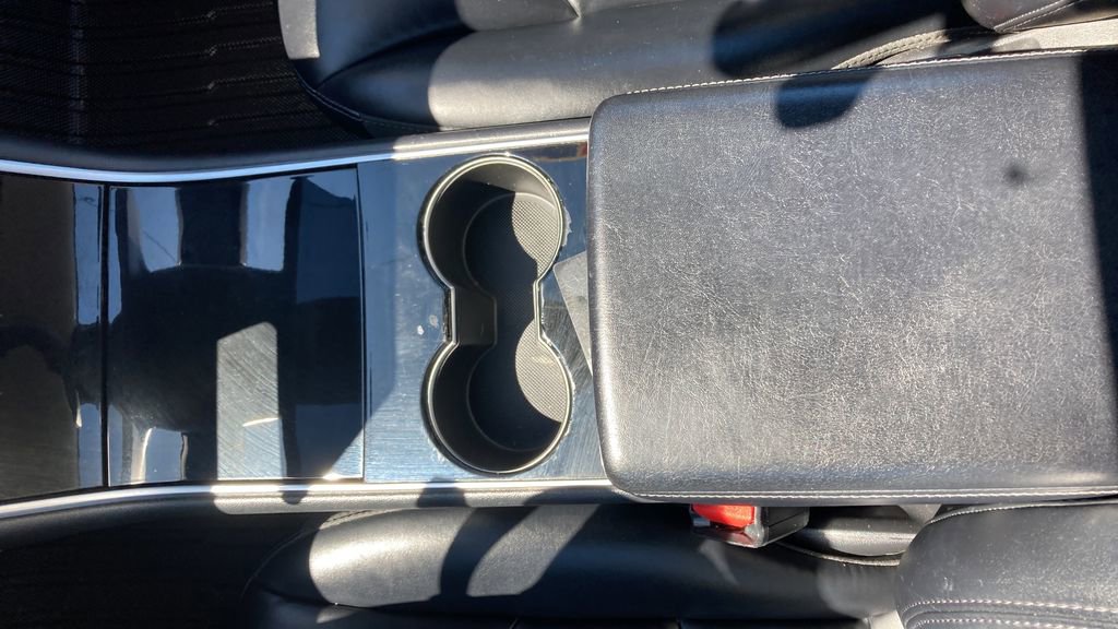 Used 2021 Tesla Model Y Long Range image 15