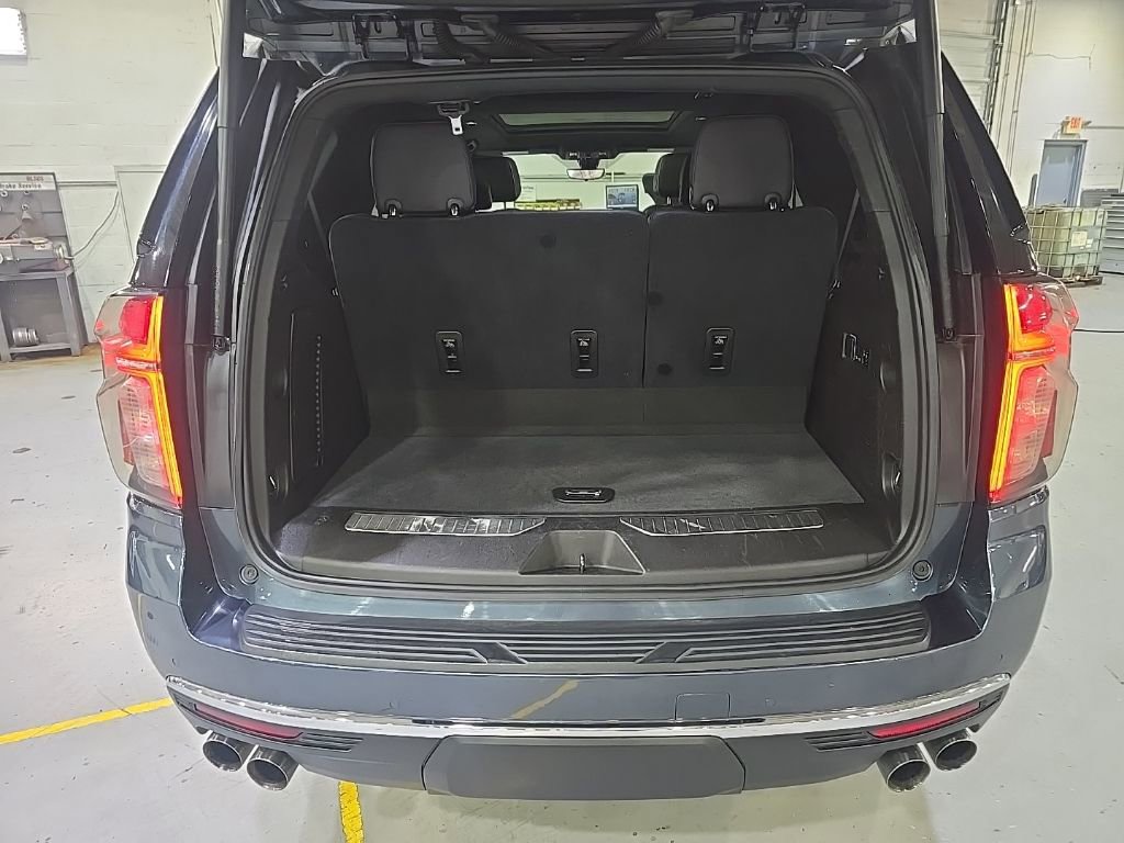 Used 2021 Chevrolet Tahoe Premier w/ Premium Package image 14
