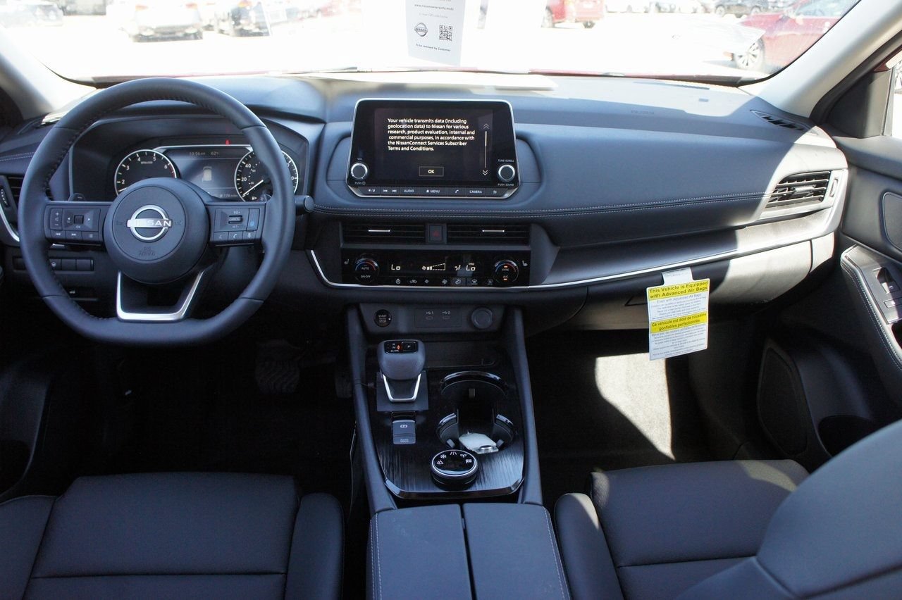 Certified 2024 Nissan Rogue SV w/ SV Premium Package AWD/4WD image 11