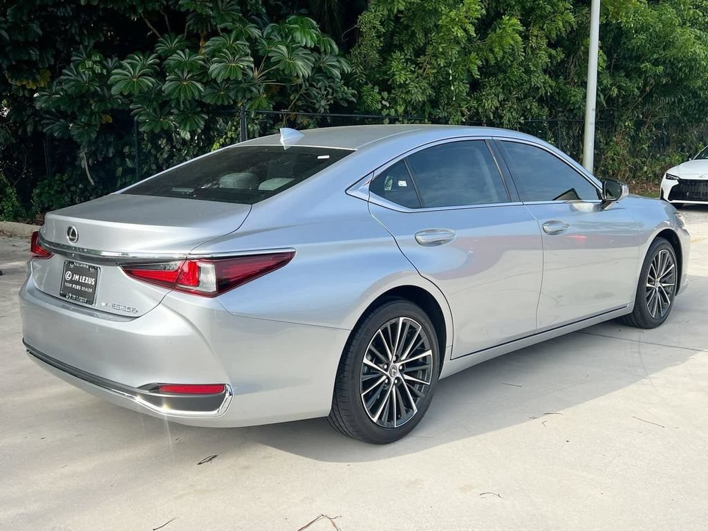 Certified 2024 Lexus ES 250 w/ Premium Package AWD/4WD image 7