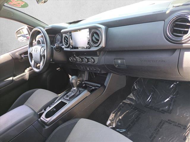 Certified 2020 Toyota Tacoma TRD Off-Road AWD/4WD image 20