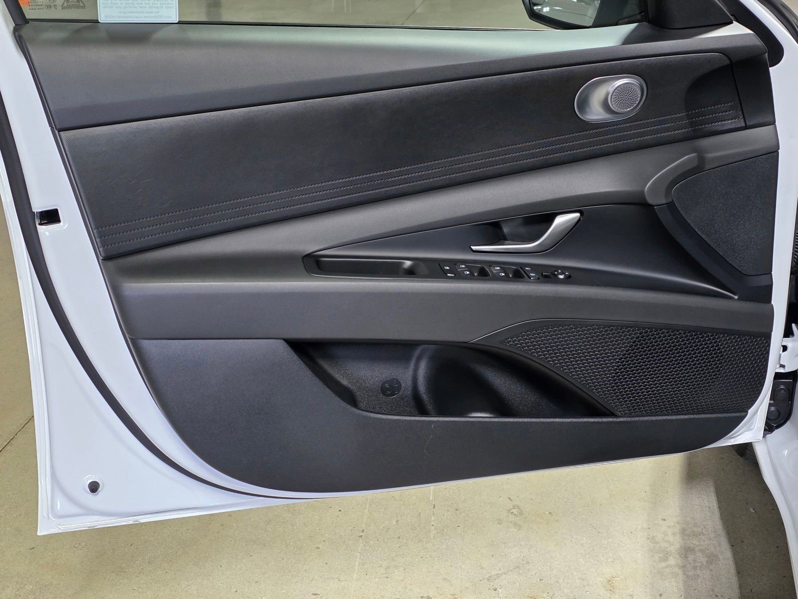 Used 2026 Hyundai Elantra SE image 20