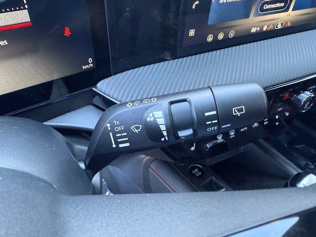 New 2026 Nissan Kicks SR w/ SR Premium Package image 29