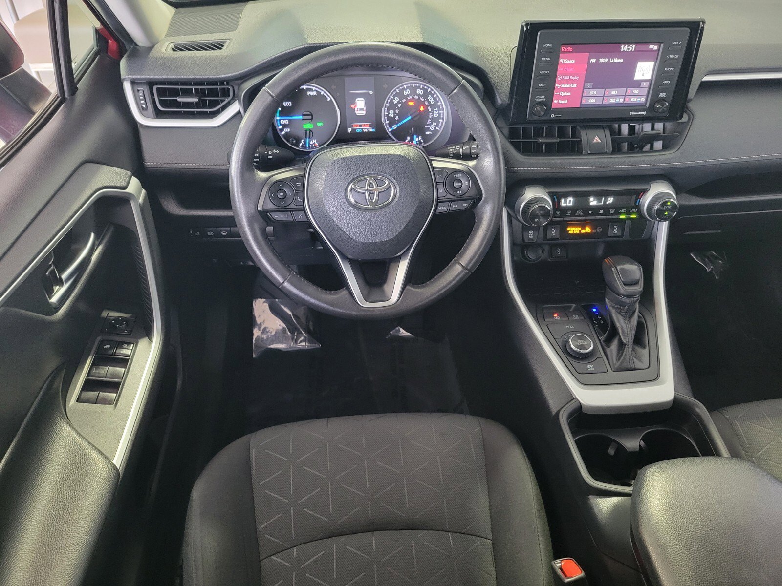 Used 2020 Toyota RAV4 XLE w/ XLE Grade Weather Package image 13