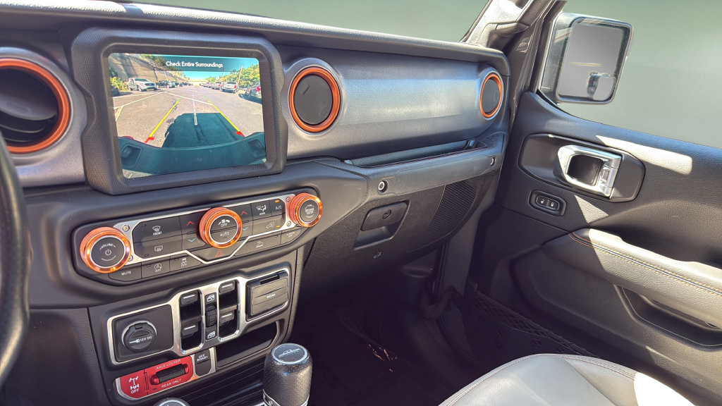 Used 2020 Jeep Gladiator Mojave AWD/4WD image 31