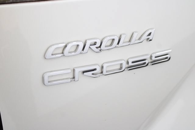 Used 2023 Toyota Corolla Cross L FWD image 6