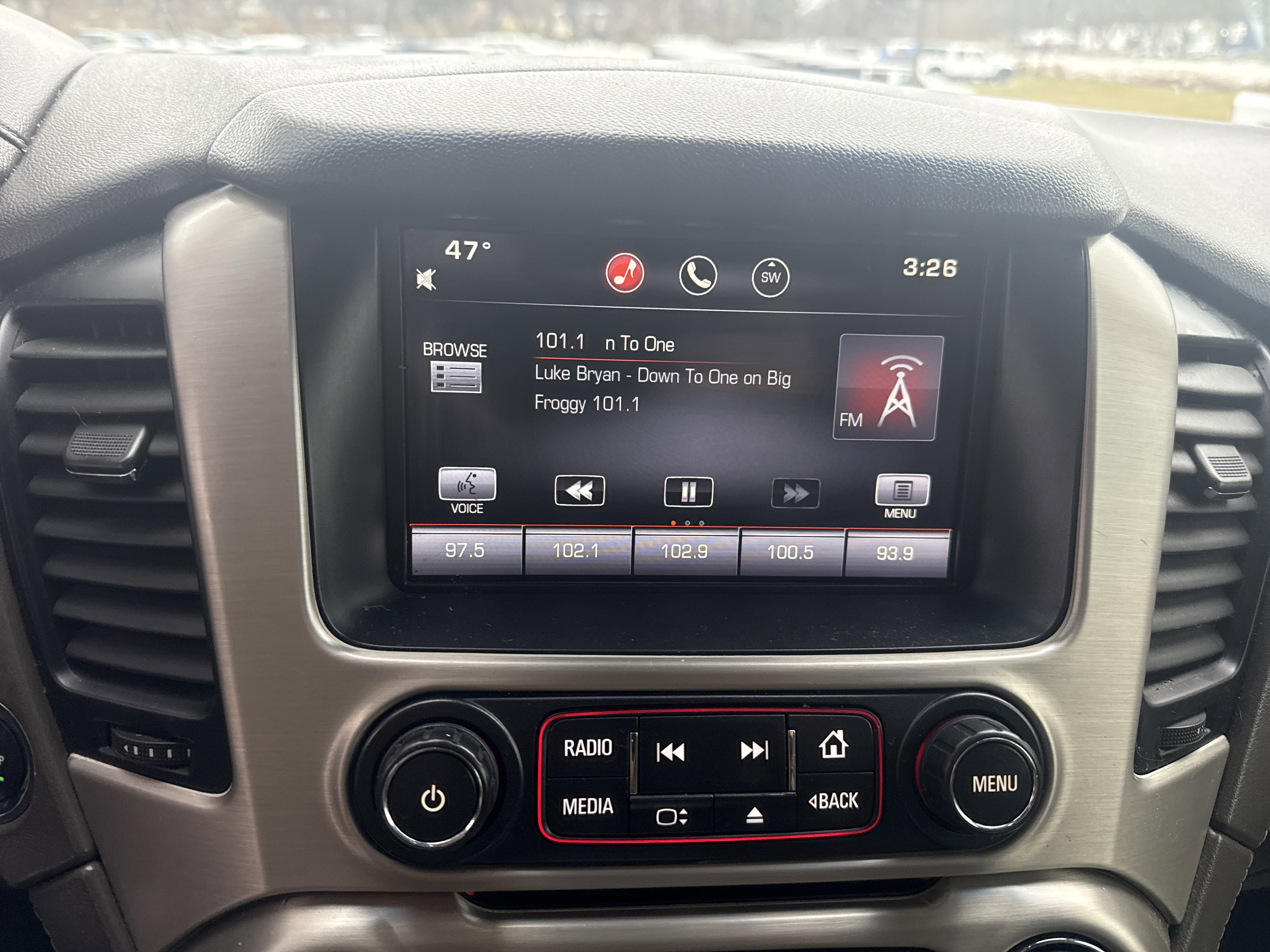 Used 2015 GMC Yukon Denali w/ Premium Package image 26