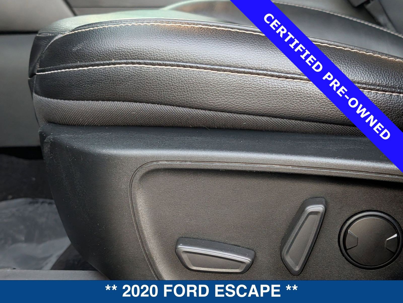 Used 2020 Ford Escape Titanium image 22
